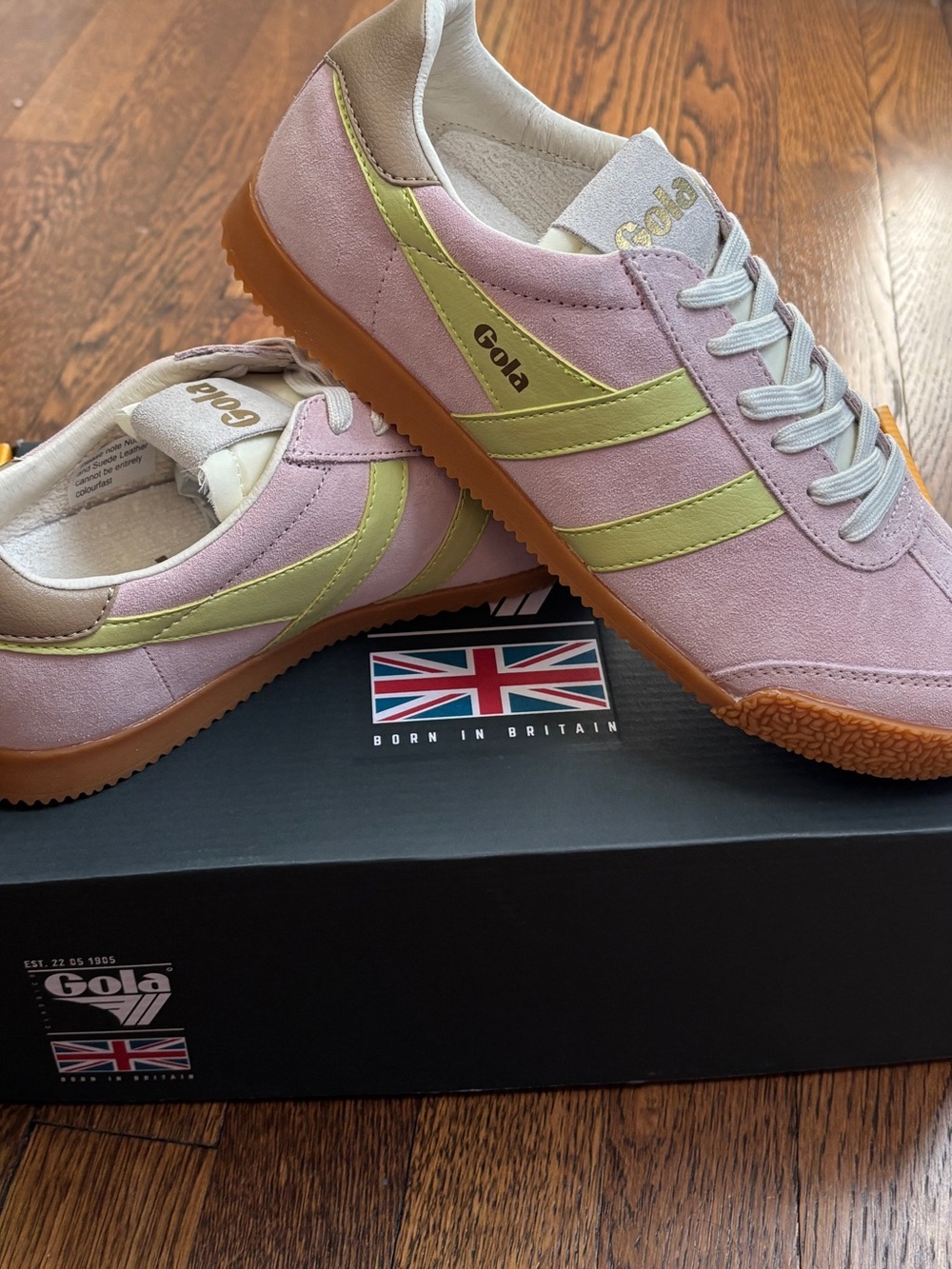 Gola Women's Elan Pink Suede Sneakers with Lime Stripes and Gum Sole New in Box